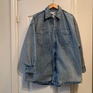 Good American oversized denim shirt jacket.